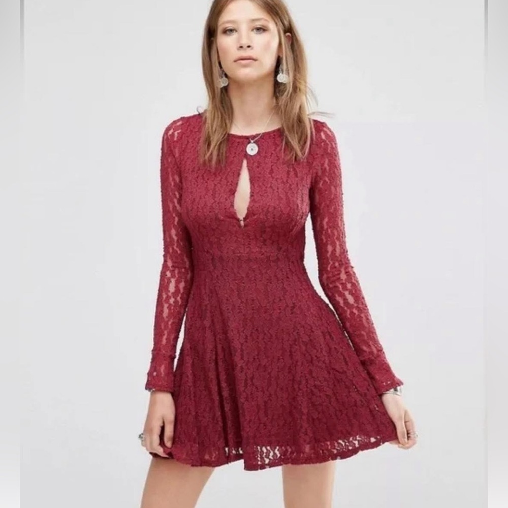 Free People Women’s Maroon Long Sleeve Lace Dress - Fit and Flare. Size: Small
